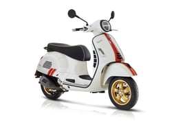 VESPA GTS 300 RACING SIXTIES
