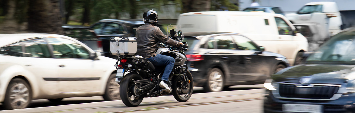 Auto o moto: ¿Qué te conviene más?